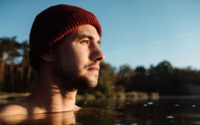 Thinking About a Cold Plunge? What the Science Actually Says